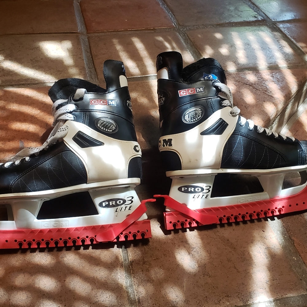 Mens size 12 ice skates